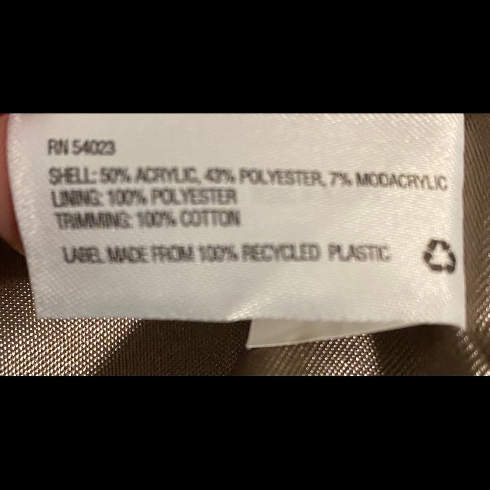 GAP Jacket - Picture 8 of 8